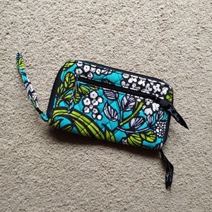 EUC Vera Bradley Floral Wallet / Wristlet
